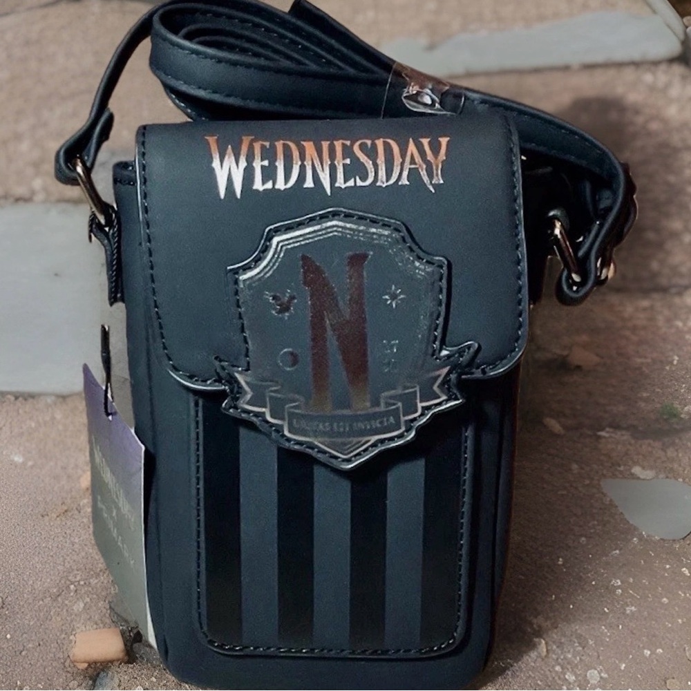 NEW MGM Primark WEDNESDAY Nevermore Academy Black Silver Phone Crossbody Bag